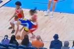 上强度也上尺度😵莫兰特&ldquo;三打&rdquo;库里 最后姿势难以描述&hellip;&hellip;